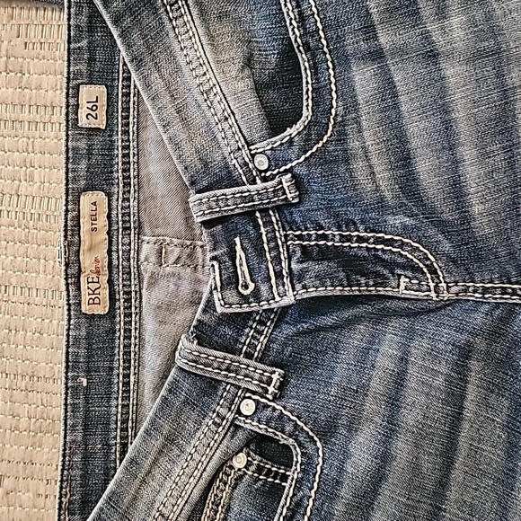 Jeans - Picture 2 of 5